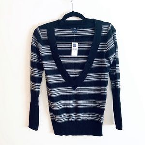 GAP cashmere blend sweater